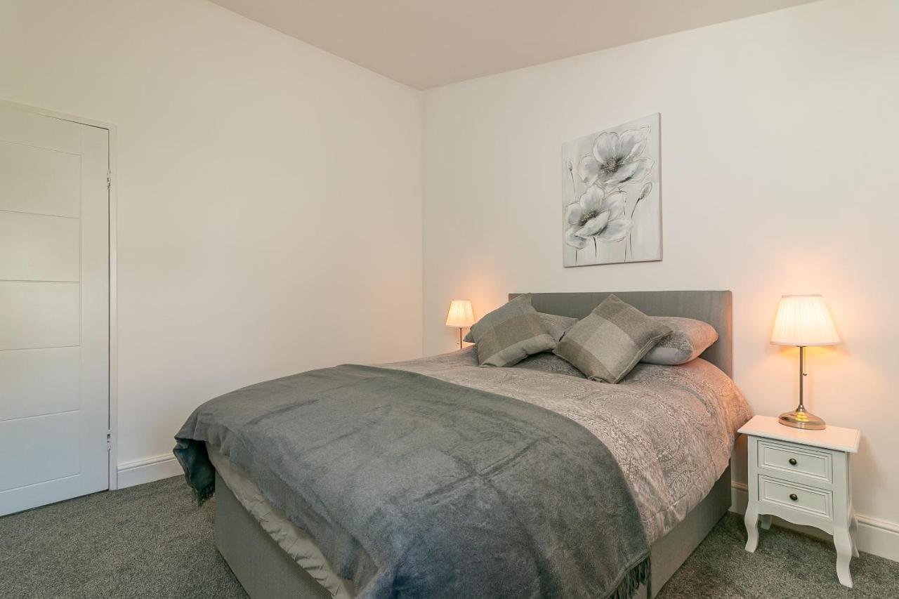 Hillcrest Lodge Стивънидж Екстериор снимка
